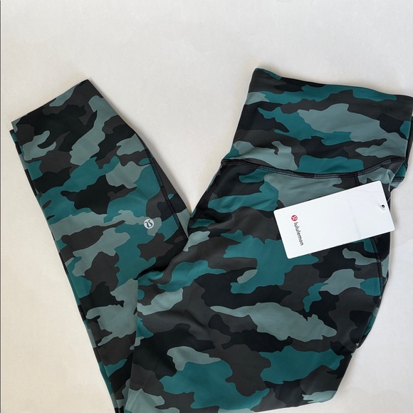 Lululemon Tide Water Heritage 365 Blue Camo Base Pace 25” Leggings Gym Womens 14